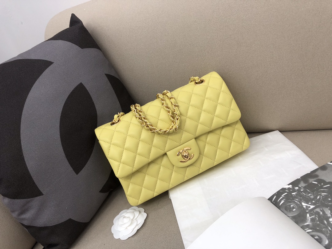 Medium Classic Flap Lambskin Bag AO1112 Yellow/Gold